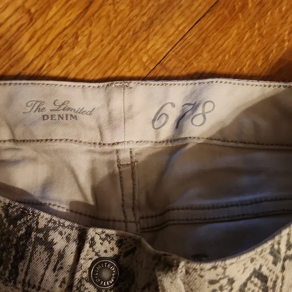 Limited python jeans - Picture 2 of 4